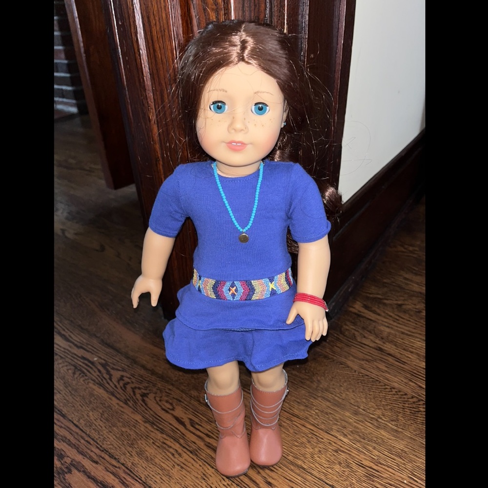 RARE AMERICAN GIRL DOLL - Saige (2013 Doll of the Year)